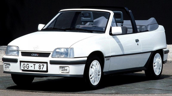 Кабриолет Opel Kadett GSi Cabriolet.

Opel Kadett GSi Cabriolet был разработан..0