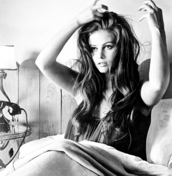 Клаудия Кардинале, 1968 год.

..0