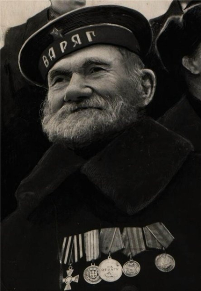 Матрос с Варяга...

..0