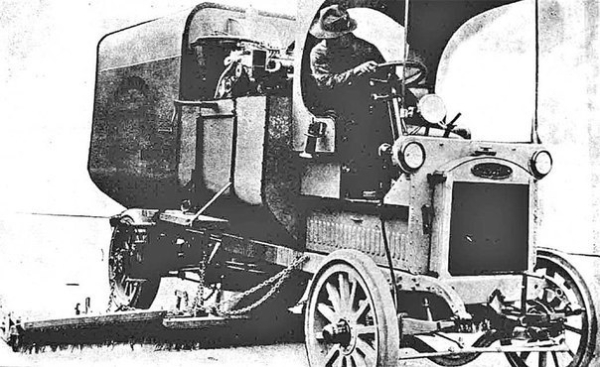 Подметально-уборочные машины, начало 1900-х гг.

Больше..6
