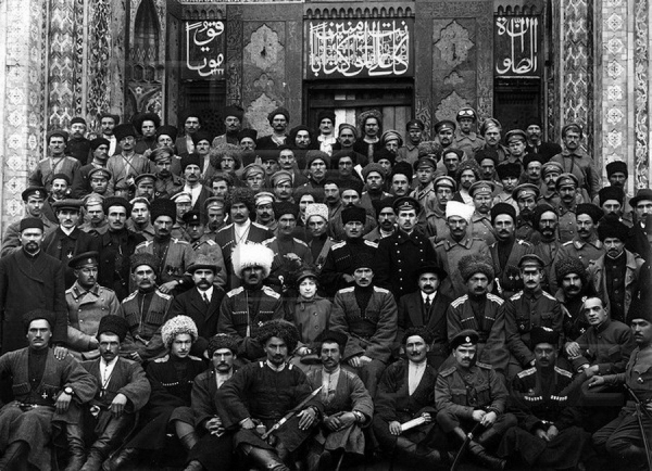 Сбор командиров Дикой Дивизии. Петроград, Россия. 1 сентября 1917..0