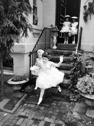 Школа очарования для юных леди от 5 до 12 лет... 1950-е

Больше..2