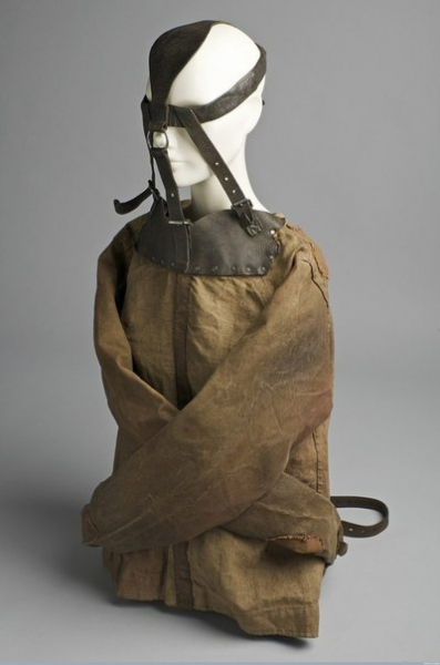 Смирительная рубашка. Европа, 1925-1935 гг.

..3