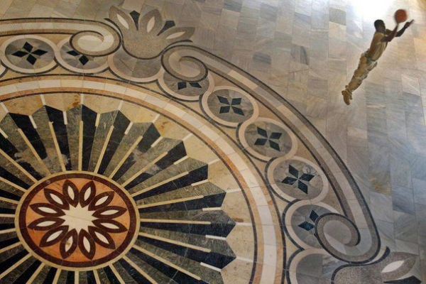 Солдат 22-го батальона 4-й пехотной дивизии играет в баскетбол во..0