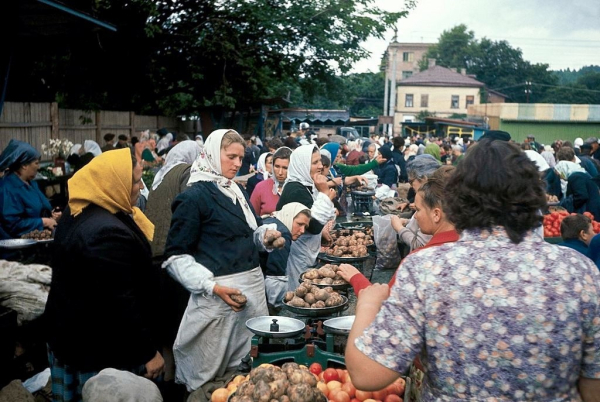 Советская Москва в цвете.

..5