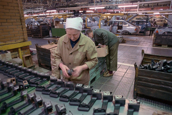 Советская Москва в цвете.

..8