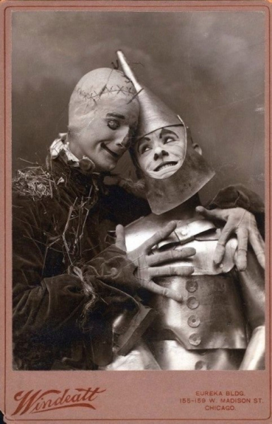 Страшила и Железный человек, 1902 год.

..0