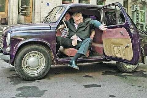 Владимир Жириновский. Трудное время.

..0