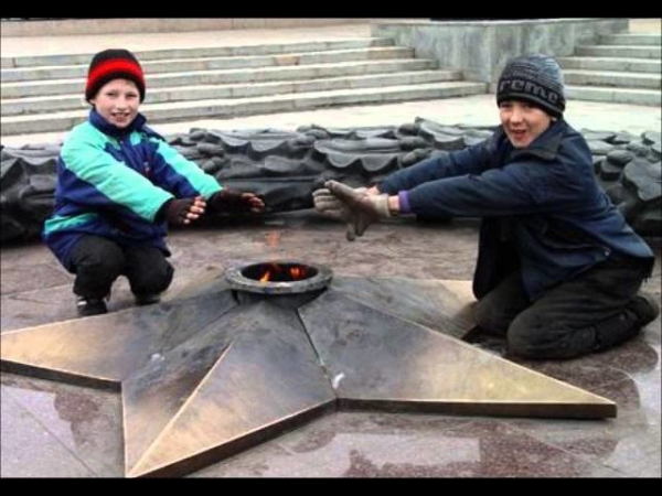 Детство в лихих 90-х...

..3