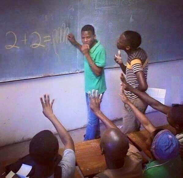 Урок математики в старших классах... Африка, 21 век

Больше..0