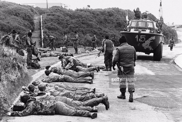 Фолклендские острова, 1982 год.

..5