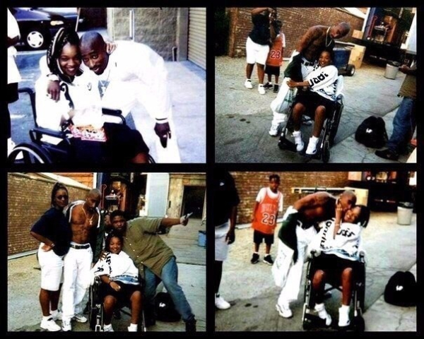 Когда Тупак приехал в House Of Blues он заметил, что никто не танцевал с..0