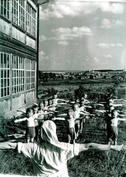 Колхозный детсад, СССР, 1960-е.

..0