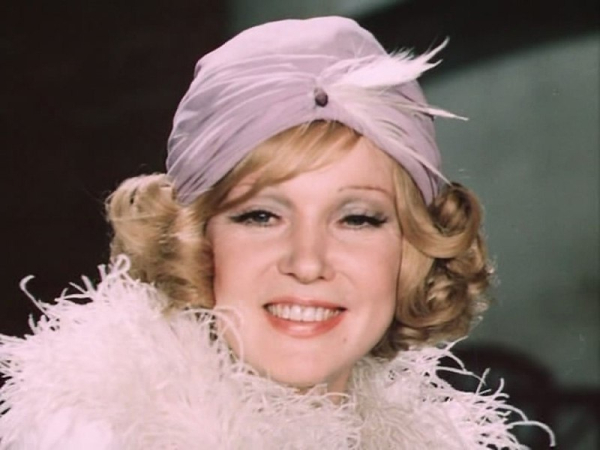 Людмила Гурченко.

..4