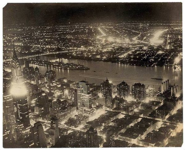 Ночной Нью-Йорк, 1933 год.

..0