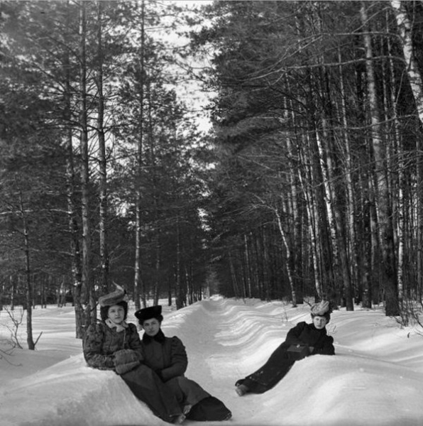 Прогулка в Петровско-Разумовском парке. Московская губерния,..6