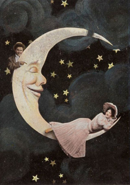 Винтажные фотографии людей на картонном полумесяце.

Больше..8