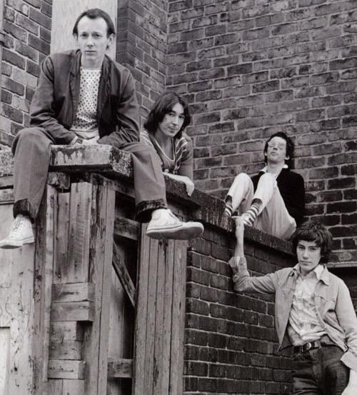 Buzzcocks, 1976 год.

..0
