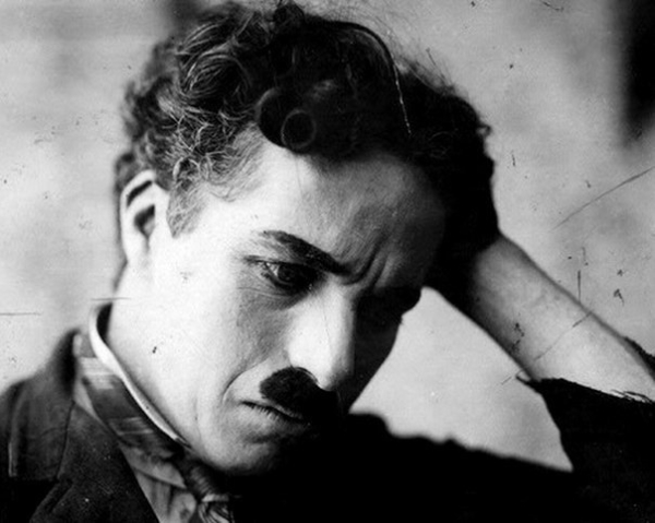 Чарли Чаплин, прибл. 1924 год.

..0