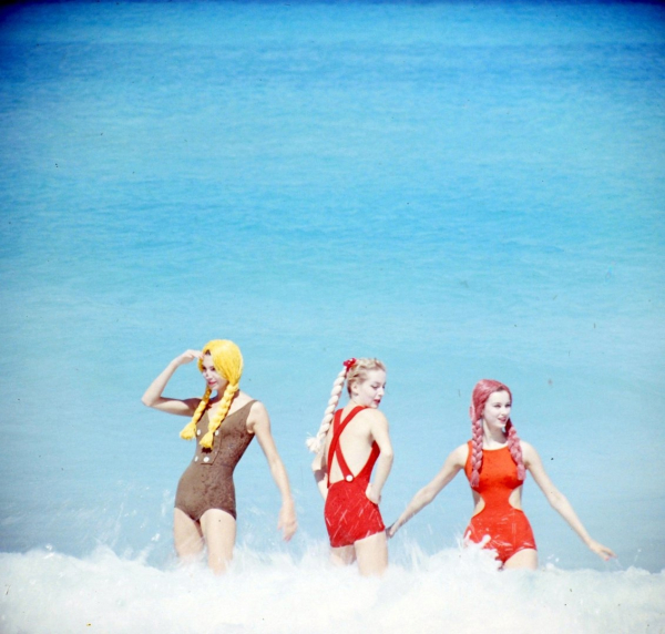 Cuba Beach Fashions by Gordon Parks '1958

..3