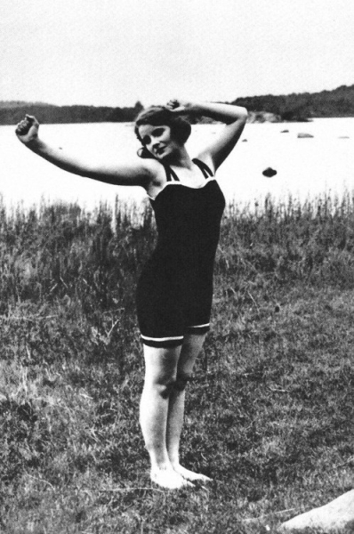 Грета Гарбо, шведский универмаг и русская революция.

Трудно..0