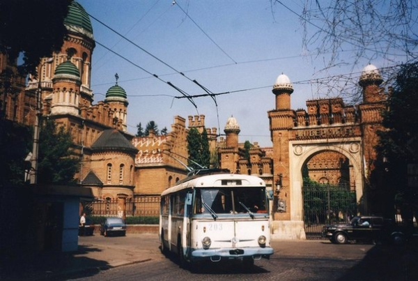 Ярослав Веселы, Ааре Оландер.

Черновцы, 1998 год.

Больше..4