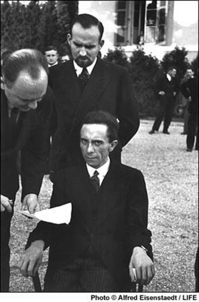 Йозеф Геббельс на конференции Лиги наций, Женева, 1933..0