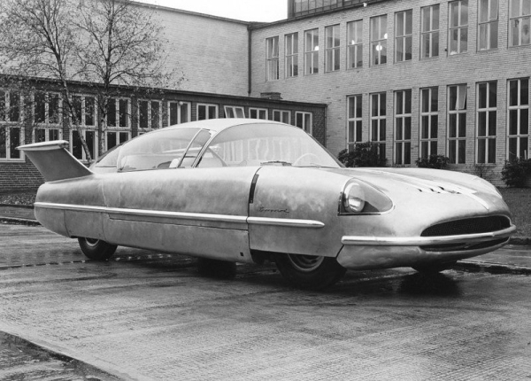 Концепт-кар Borgward Dream car.

Данный автомобиль был создан в 1955-м году..1