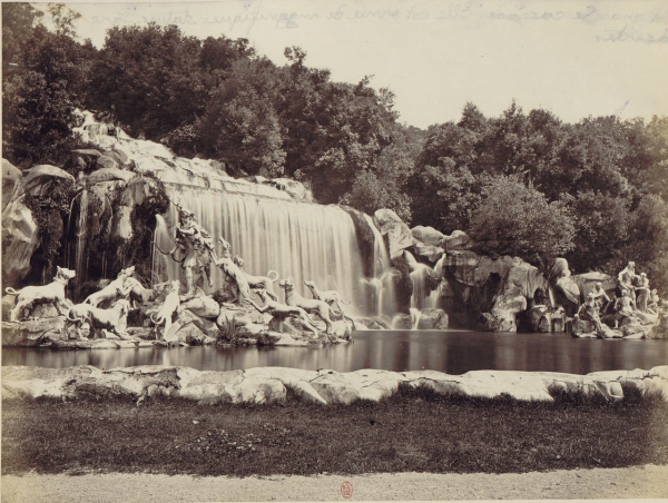 Королевский дворец — самое большое здание, возведённое в Европе..3