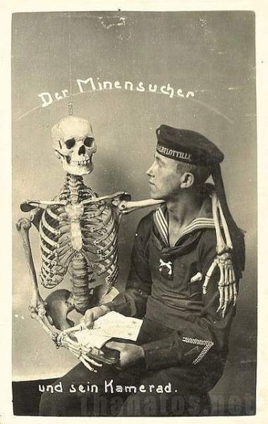 Обезвреживатель мин с… товарищем, 1915-1917 гг.

Больше исторических..0