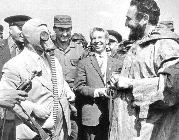 Самые яркие моменты путешествия Фиделя Кастро по СССР.

Больше..6