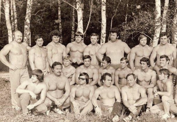 Советская сборная по тяжелой атлетике

..0