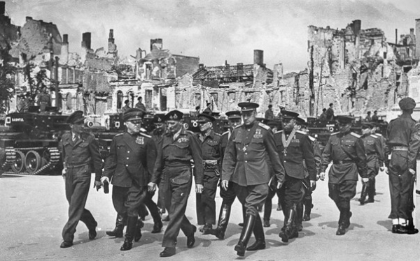 Советские военноначальники Маршал Советского Союза Георгий..0