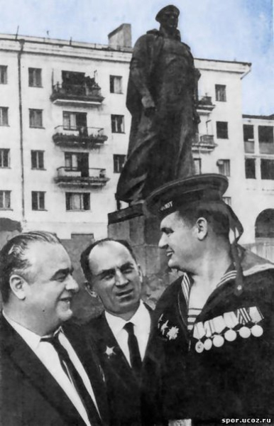 Владимир Никитович Кайда, морской пехотинец. Прославился тем,..0