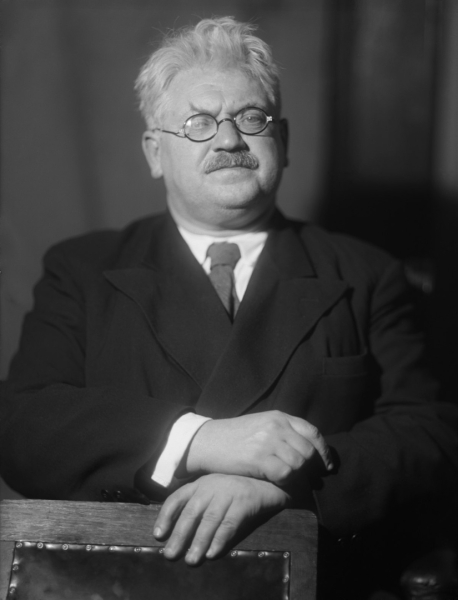 Анекдотичные истории о засыпании востоковеда В.В. Струве.
1) в..0