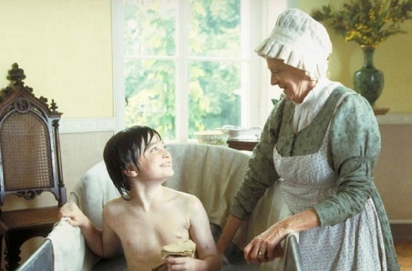 Дэниэл Рэдклифф и Мэгги Смит в сериале 