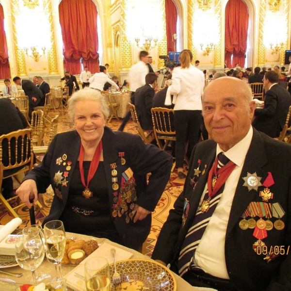 Два ветерана Великой Отечественной Войны, великие актеры, Элина..0