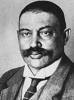 Е́вно Фи́шелевич Азе́ф — российский революционер-провокатор,..0