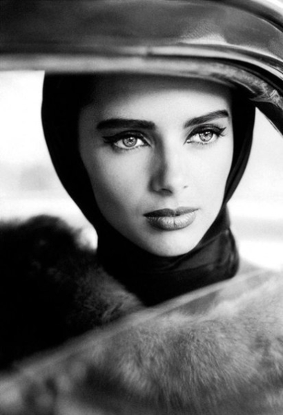 Хетер Стюарт-Уит, Vogue Paris, сентябрь 1991 года.

Больше исторических..0