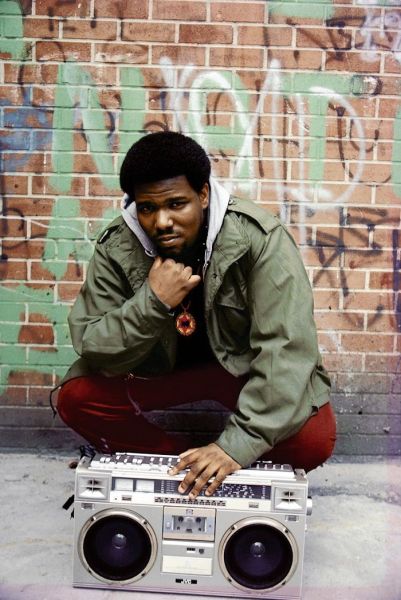 Музыкальная пауза: Afrika Bambaataa 

Африка Бамбата — американский..0