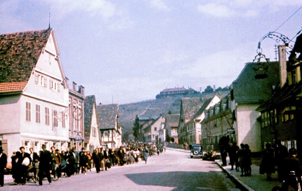 Немцы отправляют цыган в 