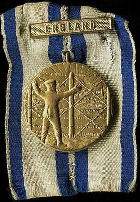 Об уровне развития страны говорит ее отношение к слабым и..5