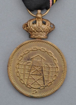 Об уровне развития страны говорит ее отношение к слабым и..1