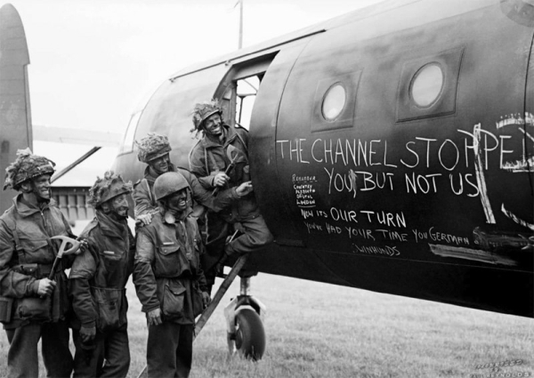 Перед высадкой в Нормандии. «Канал остановил вас, но нас он не..0