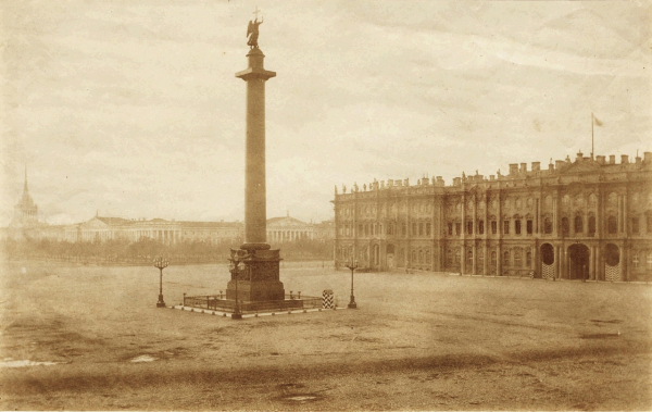 Считается, первая фотография Александровской колонны. 1853..0