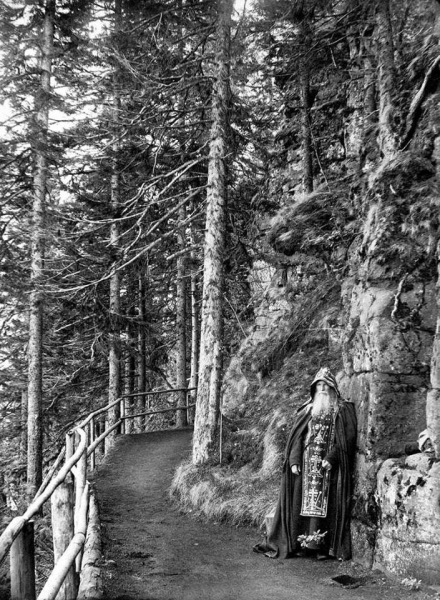 Схимник на острове Валаам, Карелия, 1887 год.

Больше исторических..0