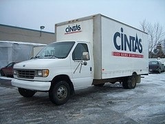 Знаменитая история, как канадец Кайл Макдональд обменял через..6