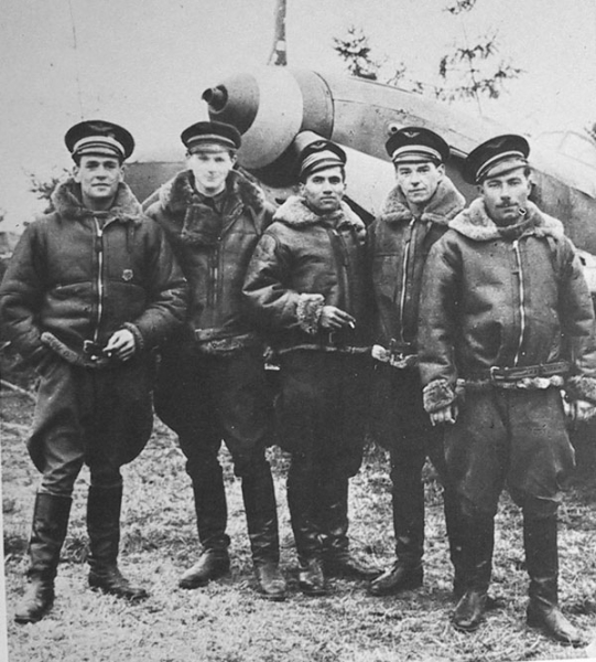 05.04.1943 — в составе Красной Армии начала действовать французская..0