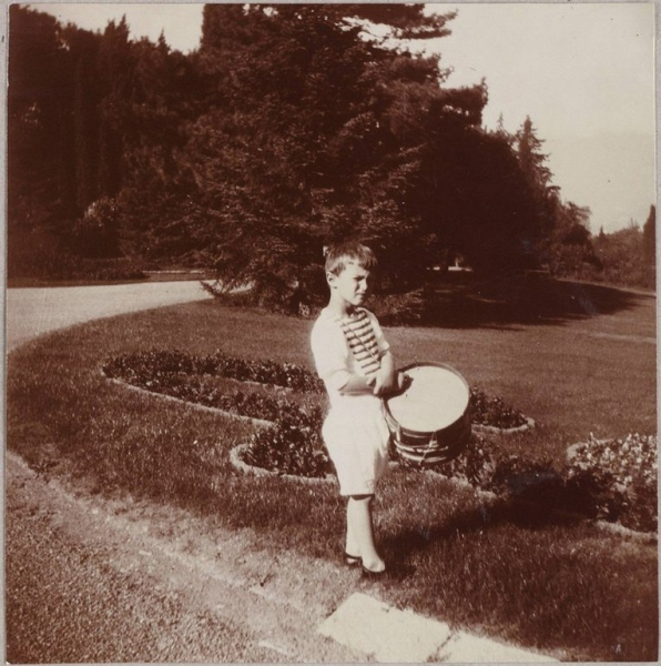 Цесаревич Алексей Николаевич.

..0