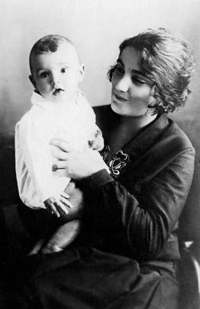 Евгения Гинзбург: «Не думала воочию этот ад увидеть» 

Евгения..0